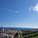 Apartman Ha'alulu *